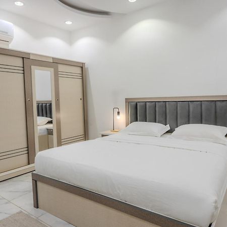 Comfortable & Big Family Apartments 10Mins Drive To Al-Masjid -Nabawi - Nozol Noor 2 Medina Exterior foto