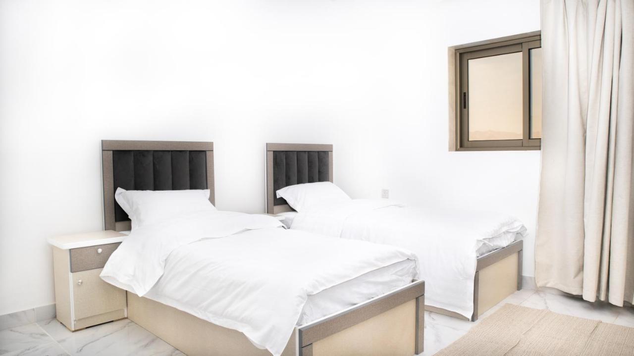 Comfortable & Big Family Apartments 10Mins Drive To Al-Masjid -Nabawi - Nozol Noor 2 Medina Exterior foto