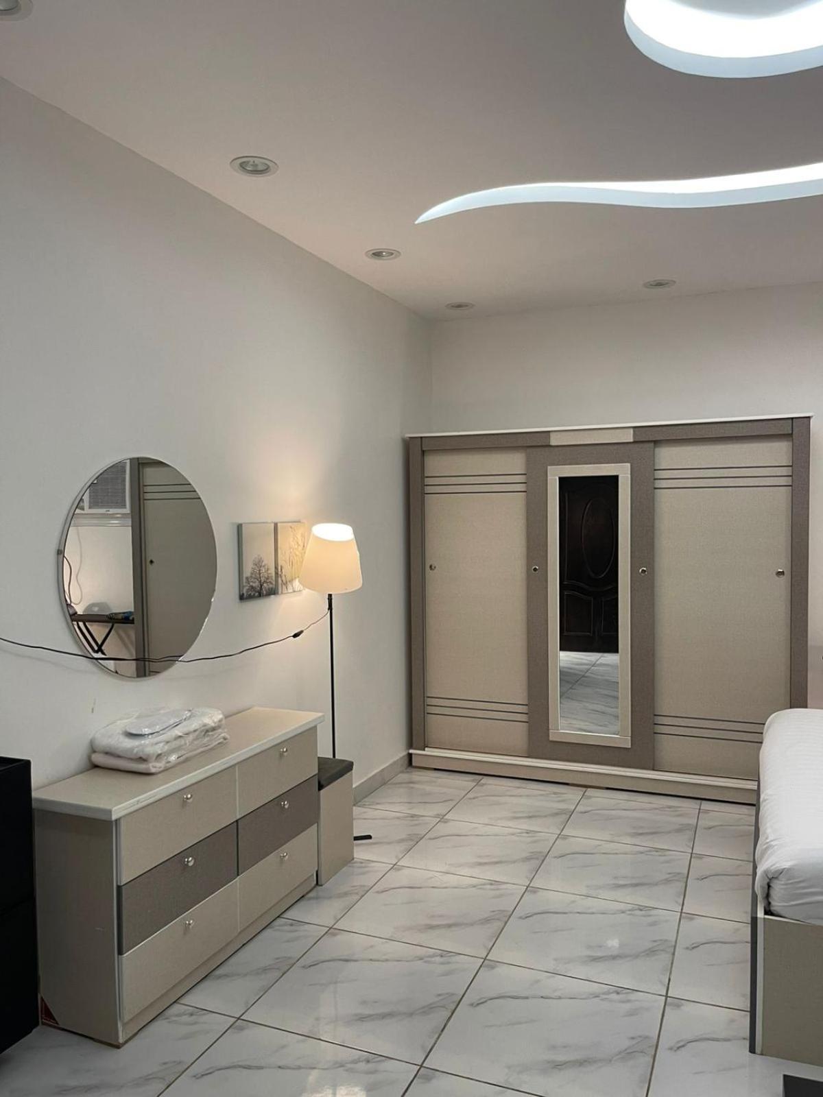 Comfortable & Big Family Apartments 10Mins Drive To Al-Masjid -Nabawi - Nozol Noor 2 Medina Exterior foto