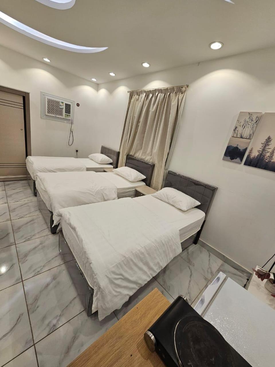 Comfortable & Big Family Apartments 10Mins Drive To Al-Masjid -Nabawi - Nozol Noor 2 Medina Exterior foto