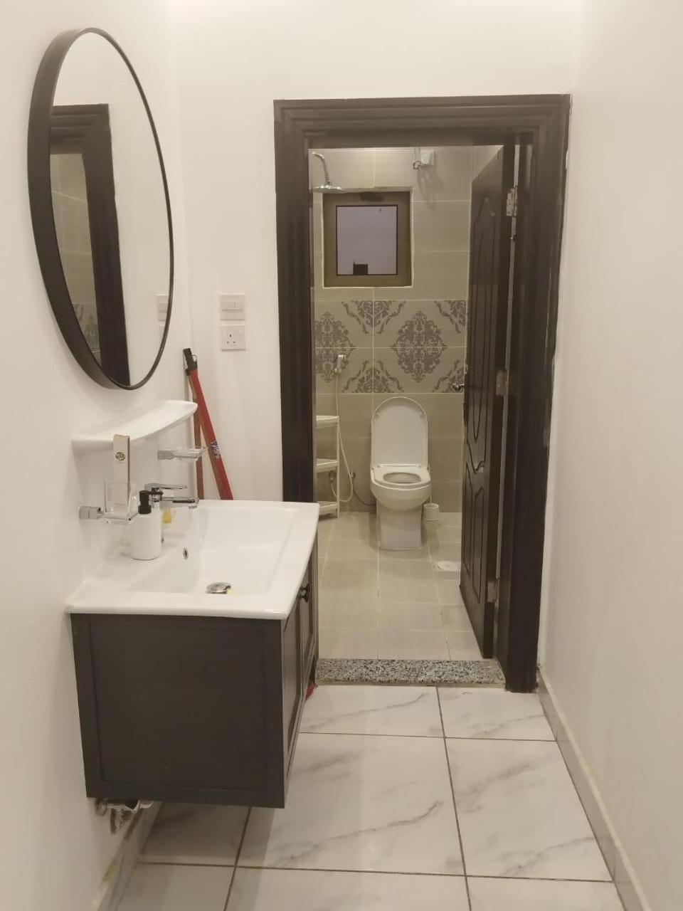 Comfortable & Big Family Apartments 10Mins Drive To Al-Masjid -Nabawi - Nozol Noor 2 Medina Exterior foto